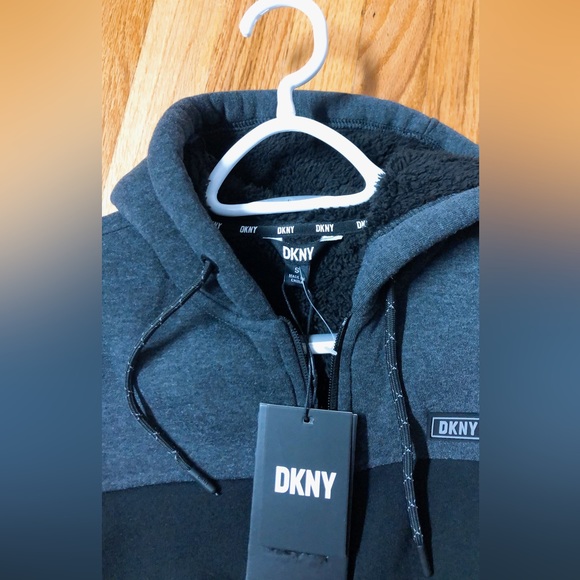 Size S, Men DKNY Jacket and Coat - Picture 8 of 10